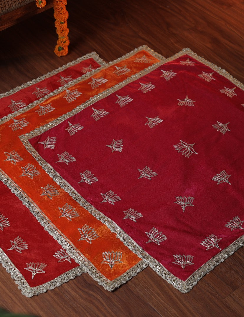 Square Placement Mat (18 x 18 inch)