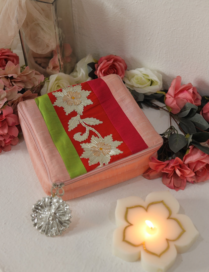 The 9″ × 9″ Square with Bangle Roll